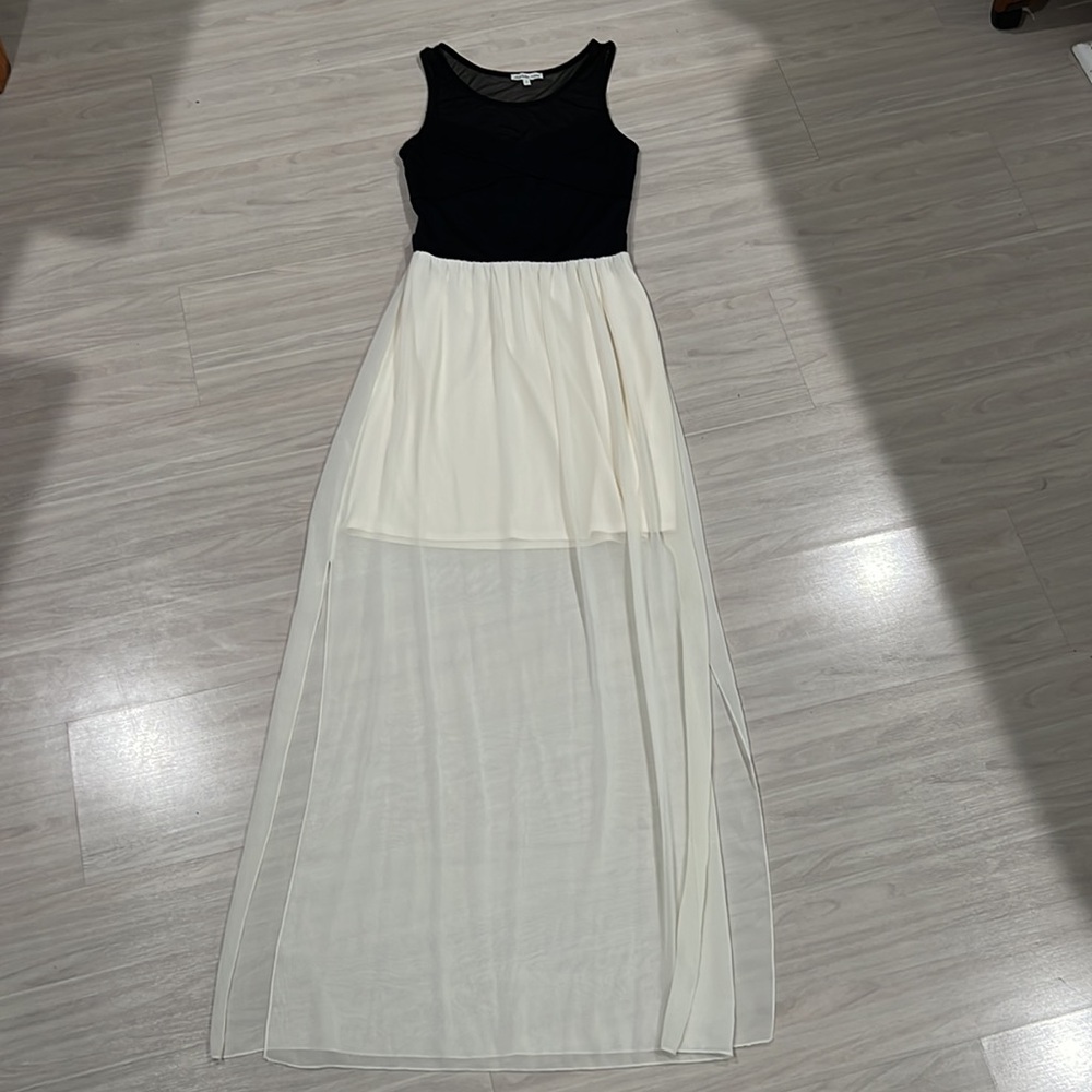 Sheer Back Maxi Dress - Picture 2 of 12